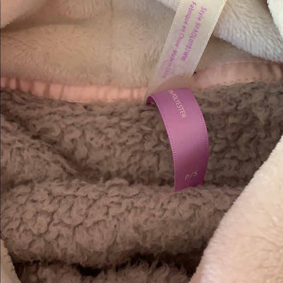 pajama top - Picture 2 of 2